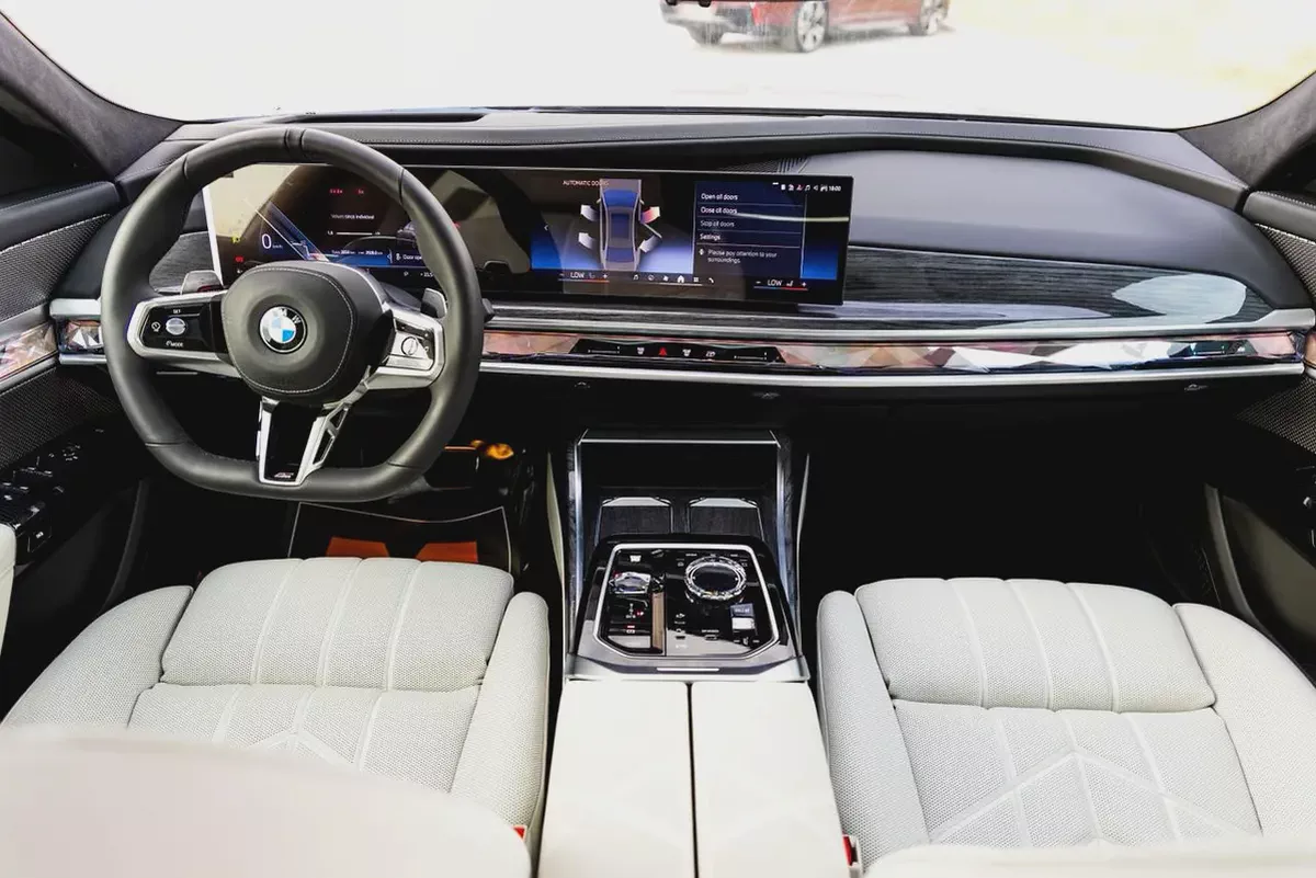 2026 BMW 740i M Sport Individual | GCC | 2 Years Warranty-15-15