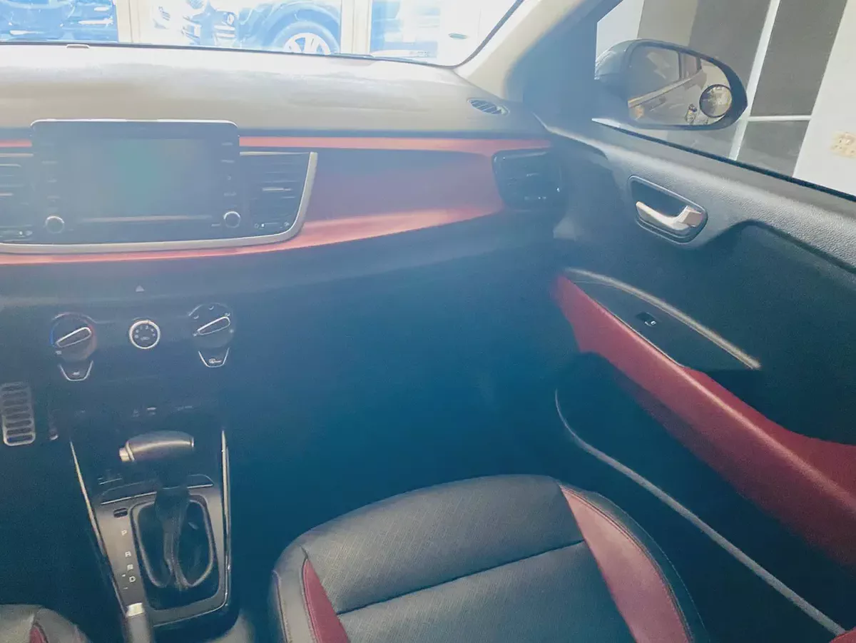 Stunning Kia Rio GT-Line 2021 | GCC Specs | Low Mileage | Top Option-18-18