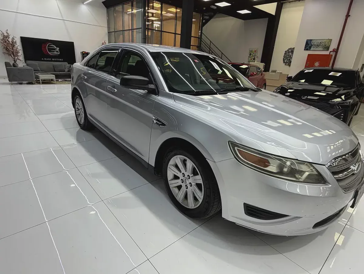 Ford Taurus SE 2012 - GCC Specs - Well Maintained-2-2