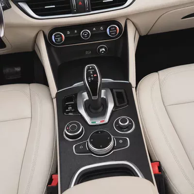 1,244 P.M • 0% Downpayment • Alfa Romeo Stelvio Super • 1 Year Warranty-10