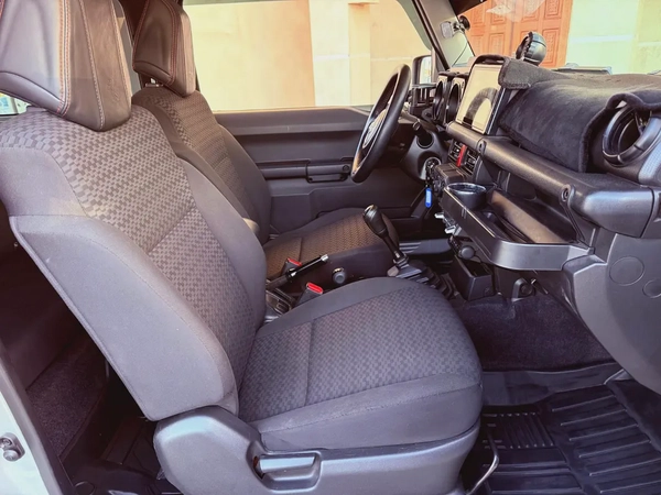 سوزوكي جيمي جير عادي GCC Specs Suzuki Jimny GLX AT 2-Door, 2020