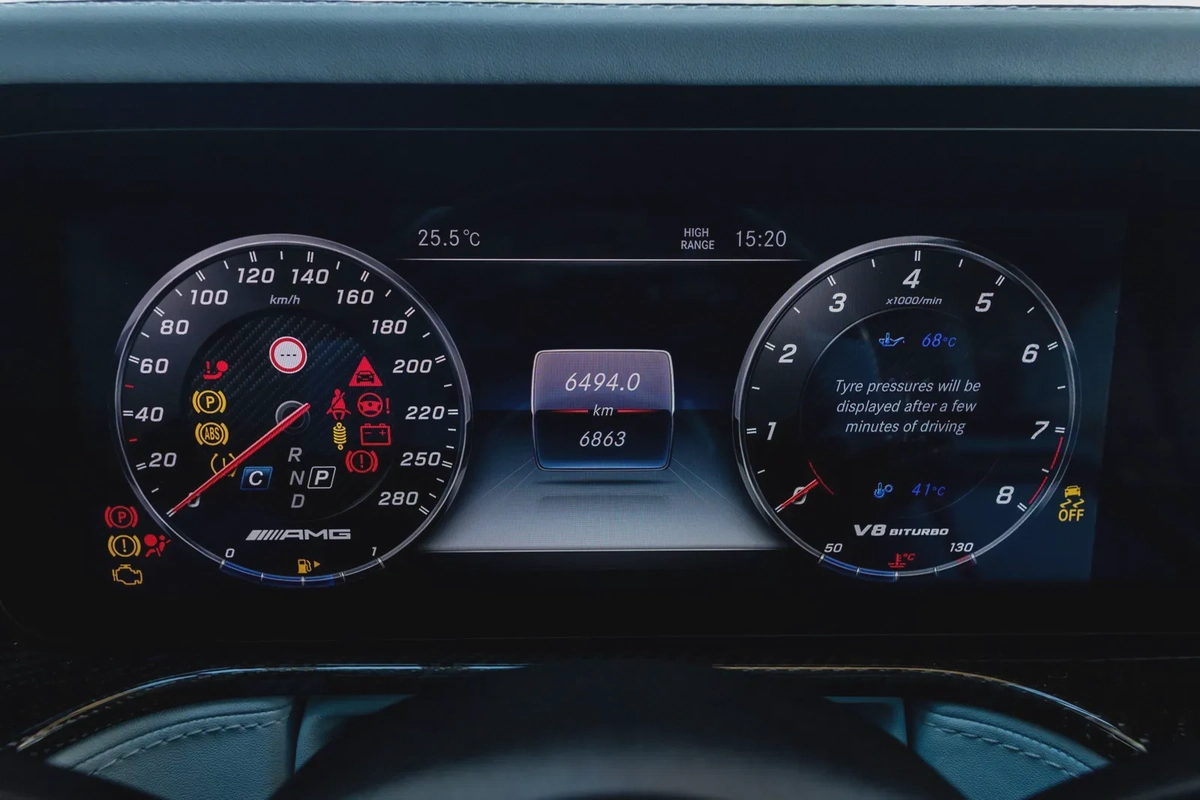 Mercedes-Benz G-Class 63 AMG 2023-22-22