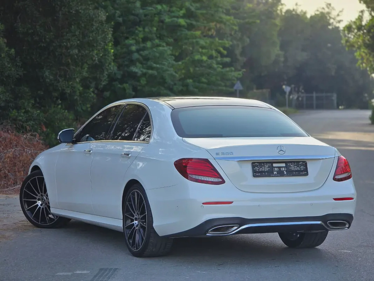 2020 Mercedes-Benz E-Class E 300 GCC Specs | Low Mileage | Excellent Condition