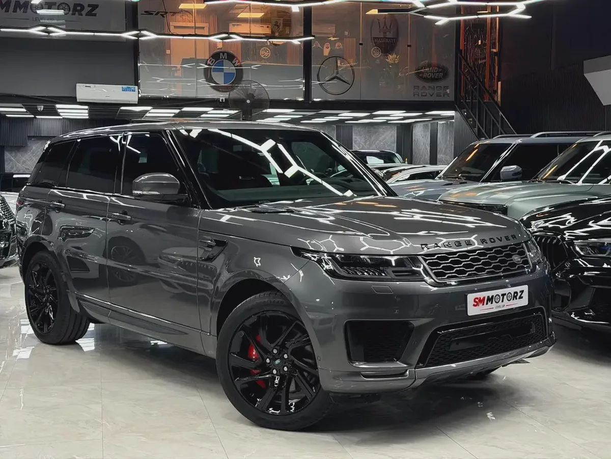 Black Edition | Full Land Rover Service History | 1 Owner | HSE Dynamic | GCC