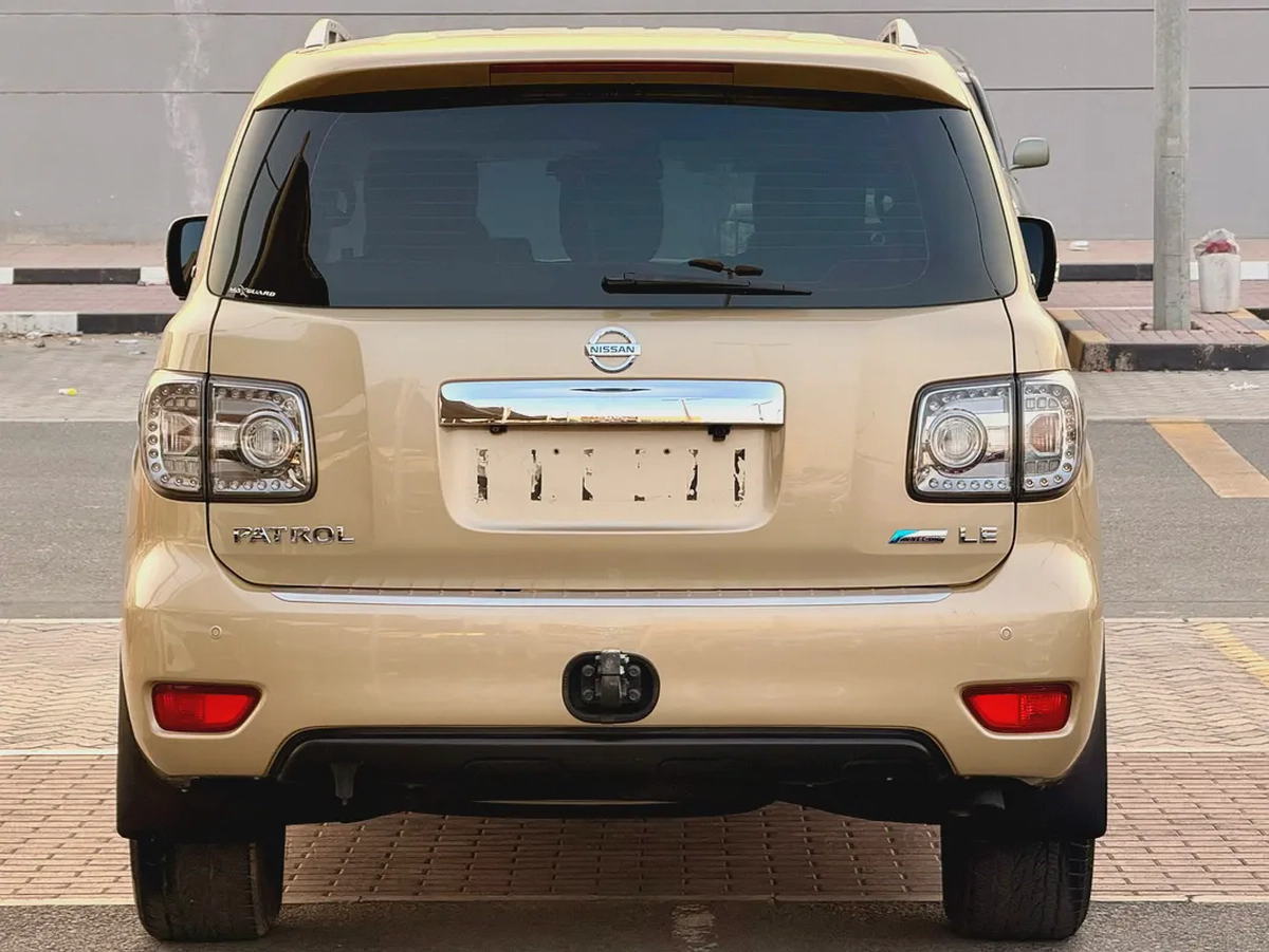 Nissan Patrol 2012 LE Platinum - GCC Specs - Excellent Condition-4-4