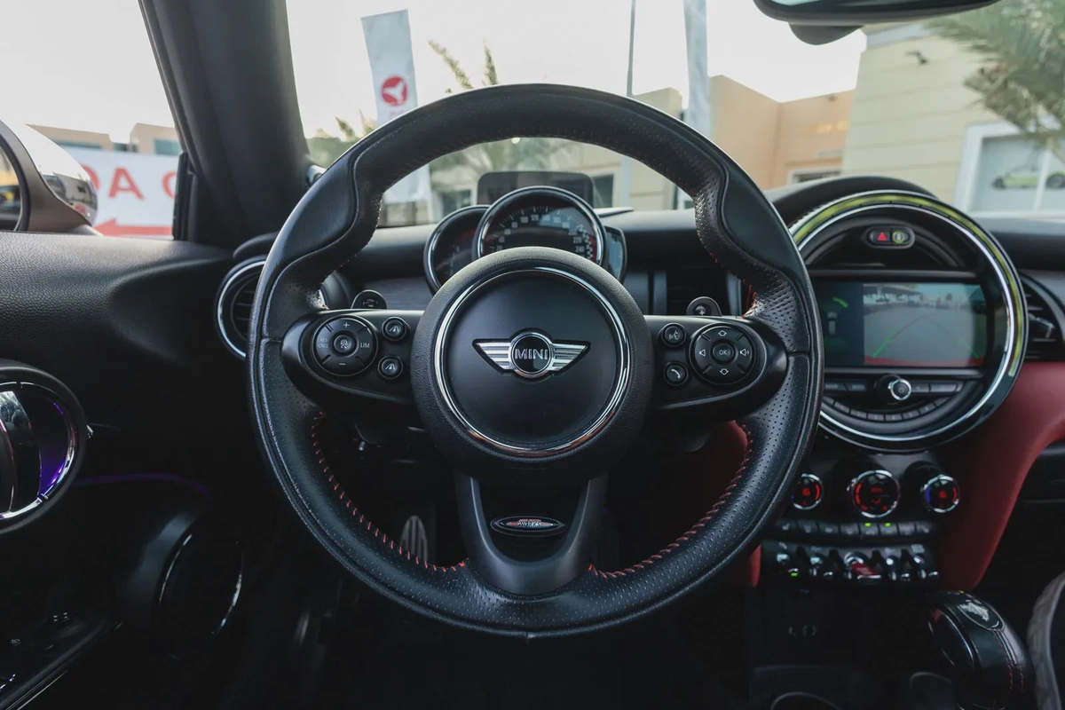 MINI Hatch John Cooper Works-8-8