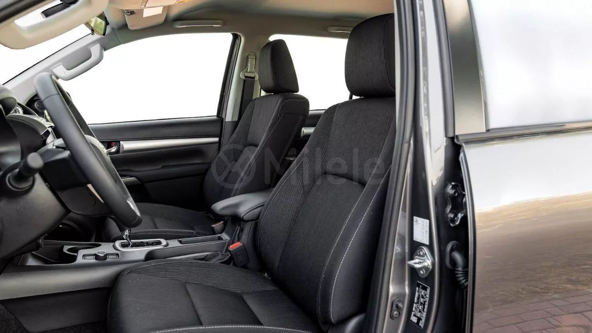 Toyota Hilux  HILUX DC 2.8 DIESEL MEV AT 4WD | 2-YEAR WARRANTY + SERVICE AVAILABLE | IN-HOUSE FINANCING | 0% DOWN-13-0