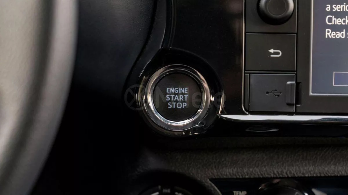 Toyota Hilux  HILUX DC 2.8 DIESEL MEV AT 4WD | 2-YEAR WARRANTY + SERVICE AVAILABLE | IN-HOUSE FINANCING | 0% DOWN-15-0