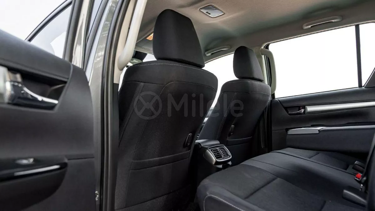 Toyota Hilux  HILUX DC 2.8 DIESEL MEV AT 4WD | 2-YEAR WARRANTY + SERVICE AVAILABLE | IN-HOUSE FINANCING | 0% DOWN-16-0