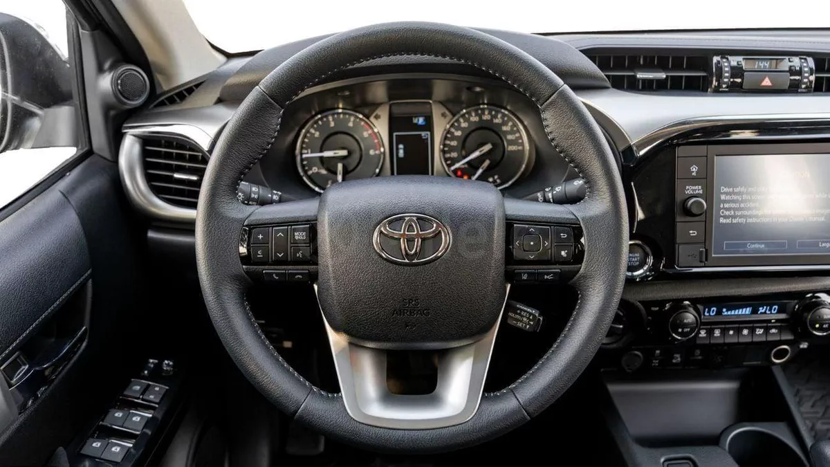 Toyota Hilux  HILUX DC 2.8 DIESEL MEV AT 4WD | 2-YEAR WARRANTY + SERVICE AVAILABLE | IN-HOUSE FINANCING | 0% DOWN-18-0