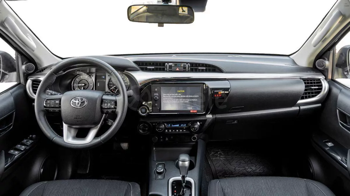 Toyota Hilux  HILUX DC 2.8 DIESEL MEV AT 4WD | 2-YEAR WARRANTY + SERVICE AVAILABLE | IN-HOUSE FINANCING | 0% DOWN-19-0