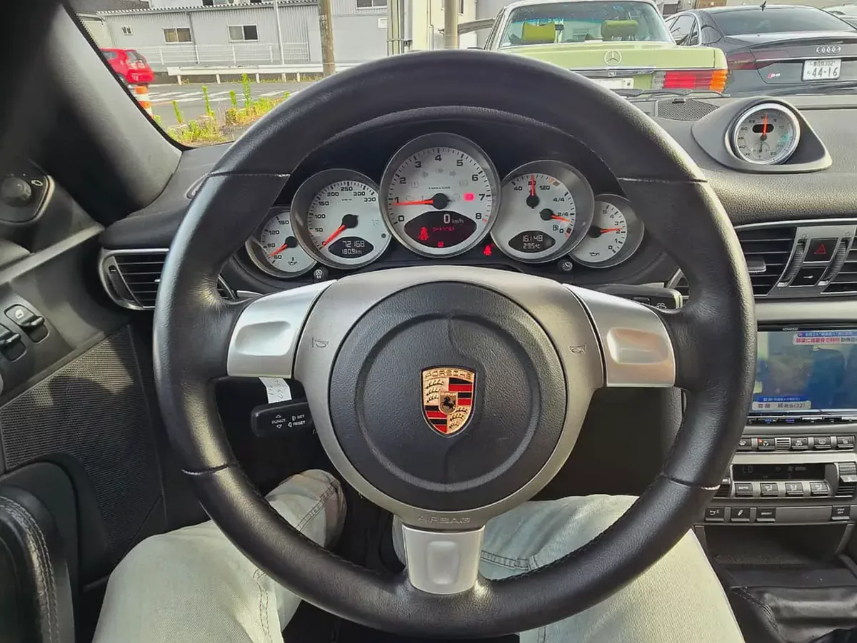 Pristine Porsche 911 Carrera S (997.1) - 2007 - Japanese Specs-9-9