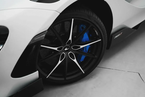 2022 MCLAREN 765LT SPIDER