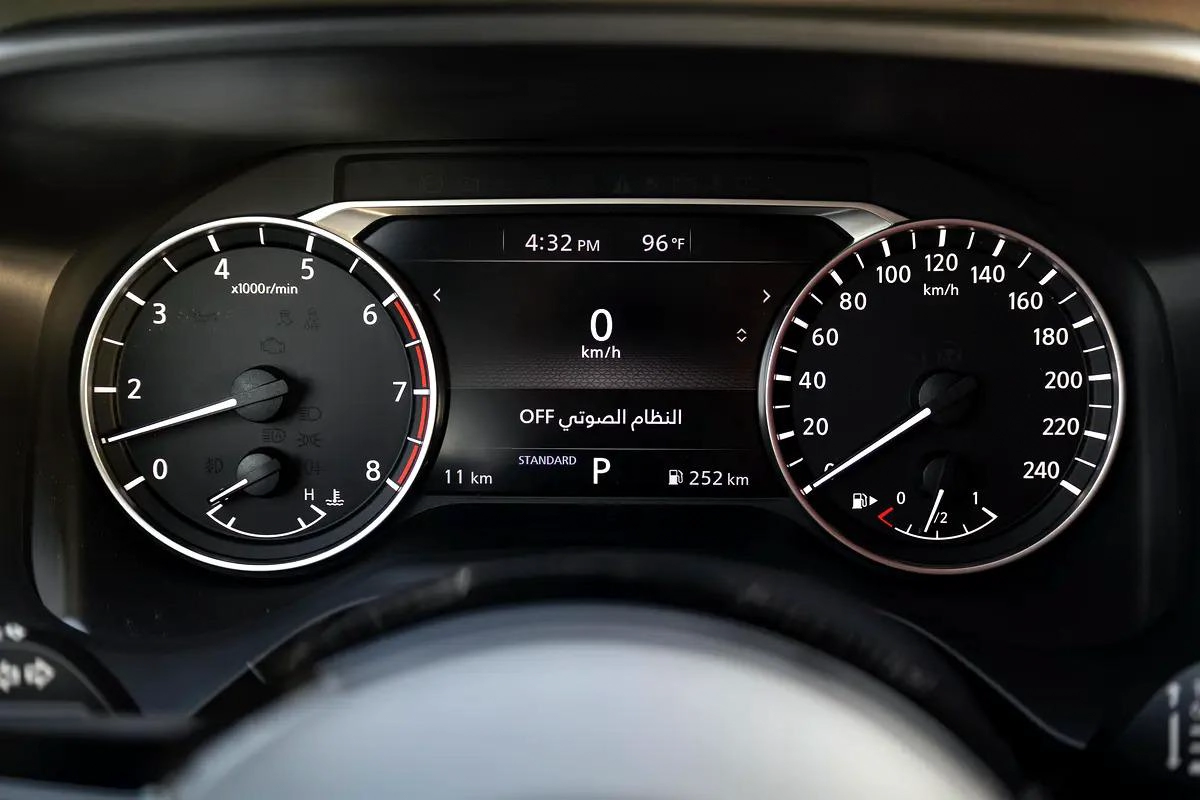 Nissan X-Trail S