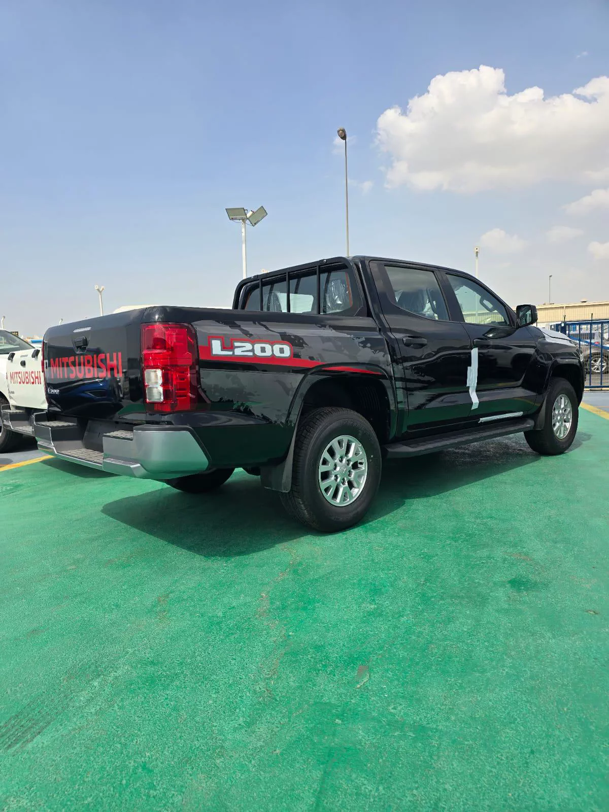 2026 Mitsubishi L200-8-8