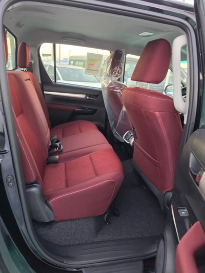 Toyota Hilux SR5 Double Cab 4.0L Petrol 2026 | 2026-1