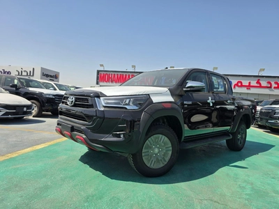 Toyota Hilux SR5 Double Cab 4.0L Petrol 2026 | 2026-2