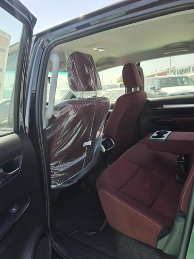 Toyota Hilux SR5 Double Cab 4.0L Petrol 2026 | 2026-8