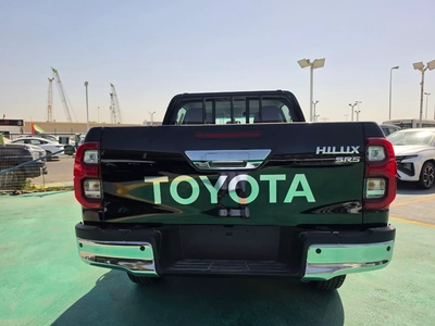 Toyota Hilux SR5 Double Cab 4.0L Petrol 2026 | 2026-3