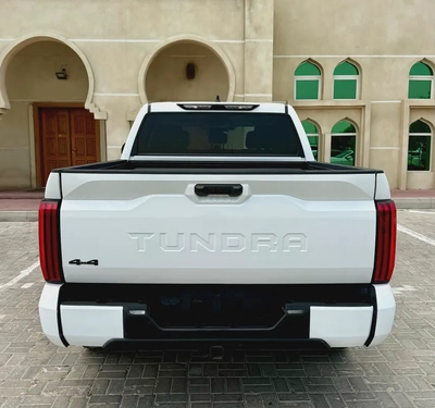 Toyota Tundra SR5 2024 - American Specs - Low Mileage-4