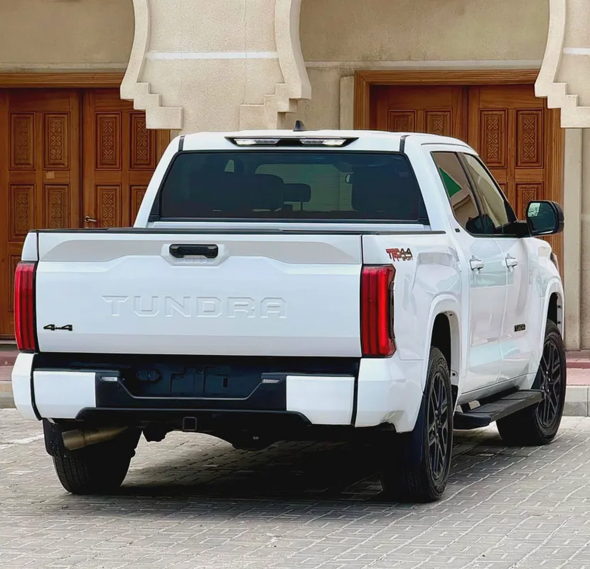 Toyota Tundra SR5 2024 - American Specs - Low Mileage-15-15