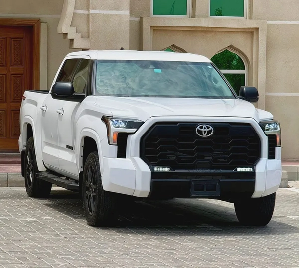 Toyota Tundra SR5 2024 - American Specs - Low Mileage