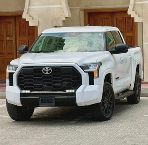 Toyota Tundra SR5 2024 - American Specs - Low Mileage