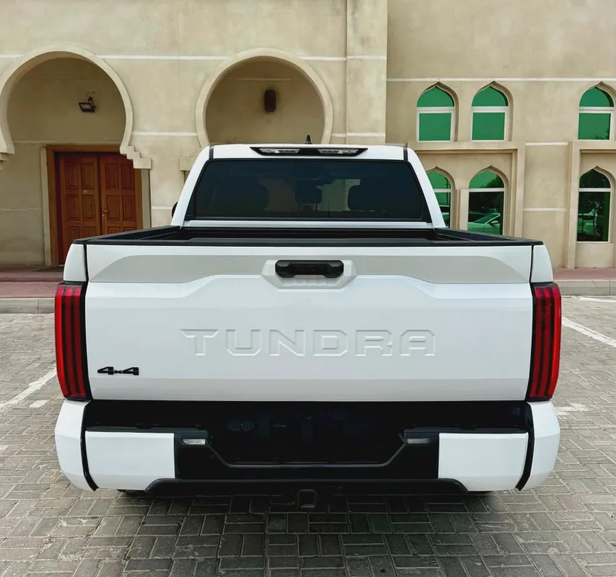 Toyota Tundra SR5 2024 - American Specs - Low Mileage-4-4