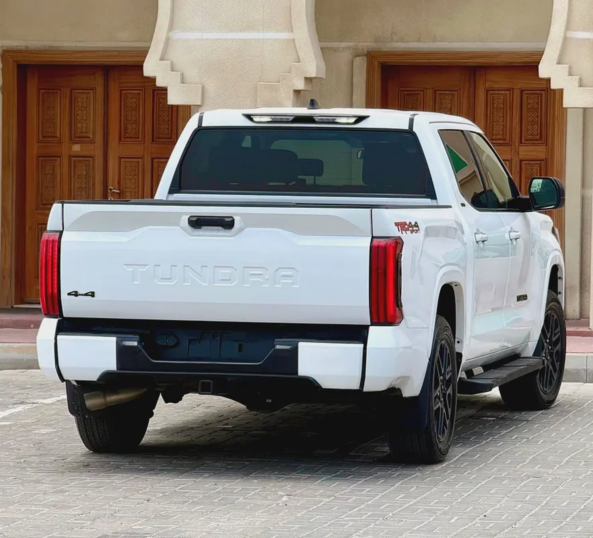 Toyota Tundra SR5 2024 - American Specs - Low Mileage-5-5