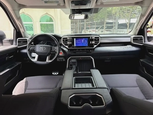Toyota Tundra SR5 2024 - American Specs - Low Mileage