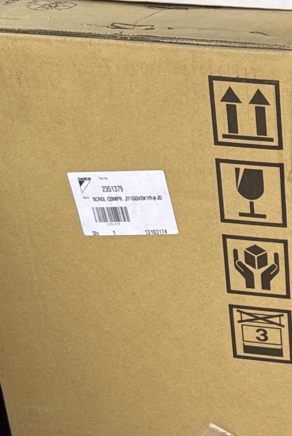 Daikin Compressor 2351379-1-1