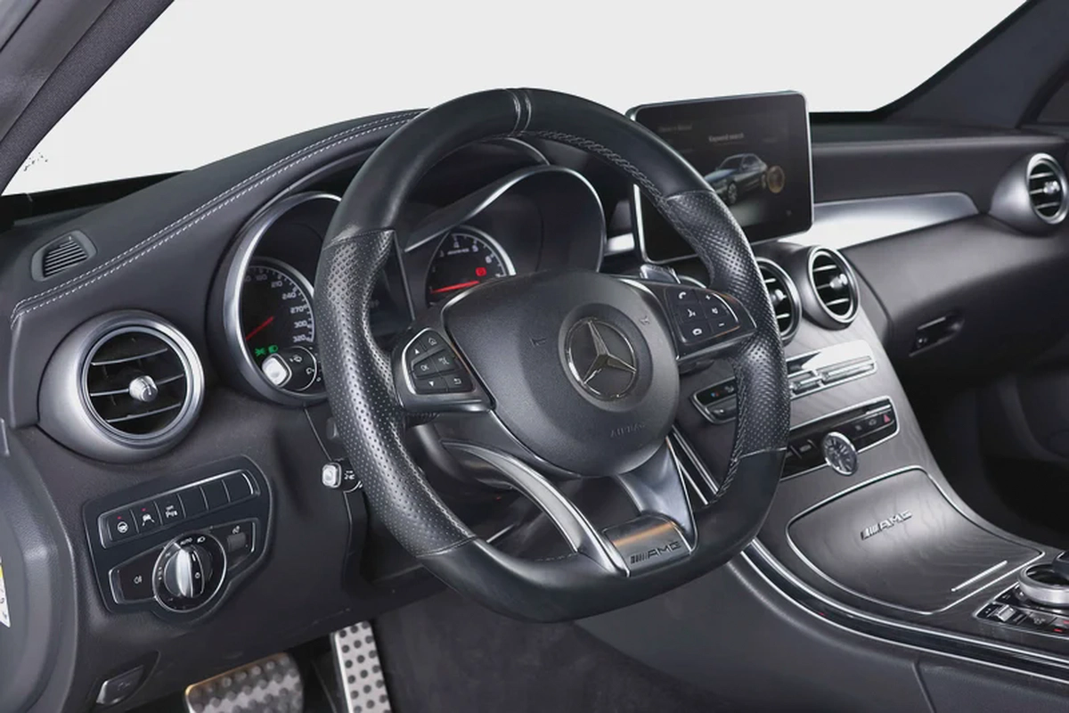 2017-MERCEDES BENZ C63 AMG-FULL SERVICE HISTORY-IMMACULATE CAR-15-15