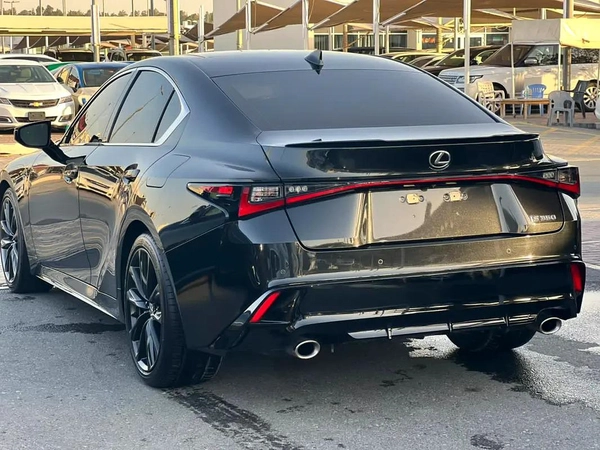 Lexus is350 f-sport Model 2024