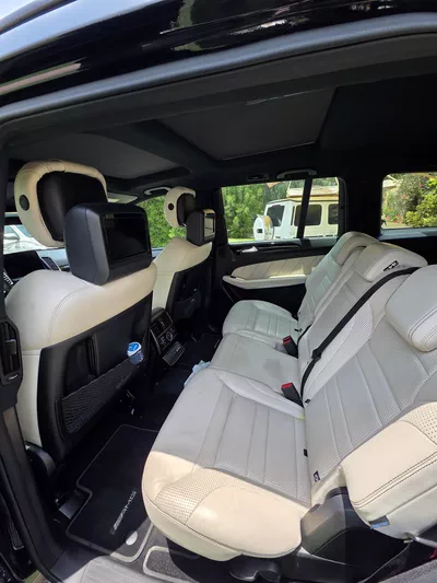 Mercedes-Benz GLS 63 AMG-2