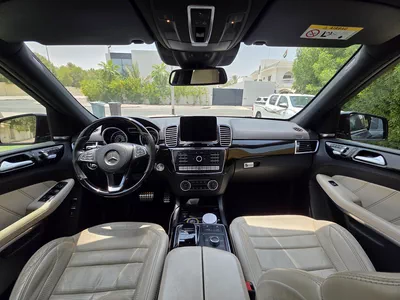 Mercedes-Benz GLS 63 AMG-5