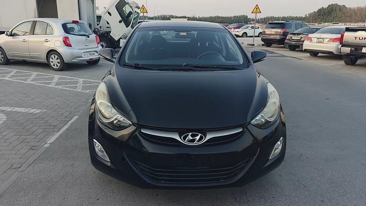 Reliable Hyundai Elantra 2014 | GCC Specs | Well Maintained-9-9