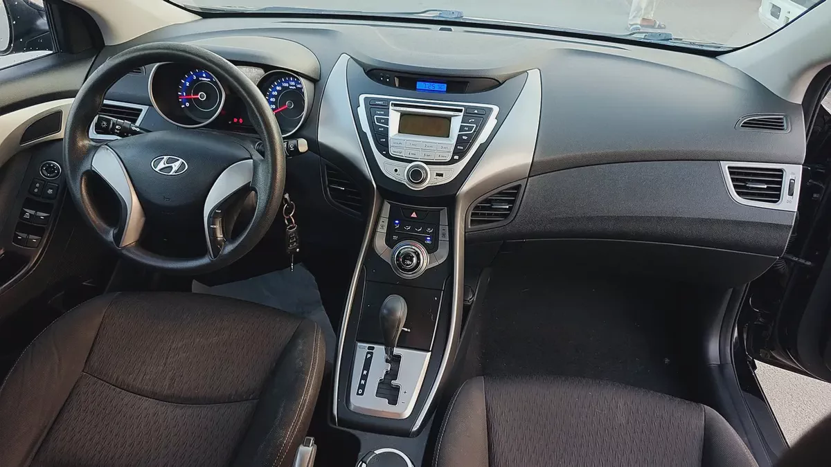 Reliable Hyundai Elantra 2014 | GCC Specs | Well Maintained-11-11