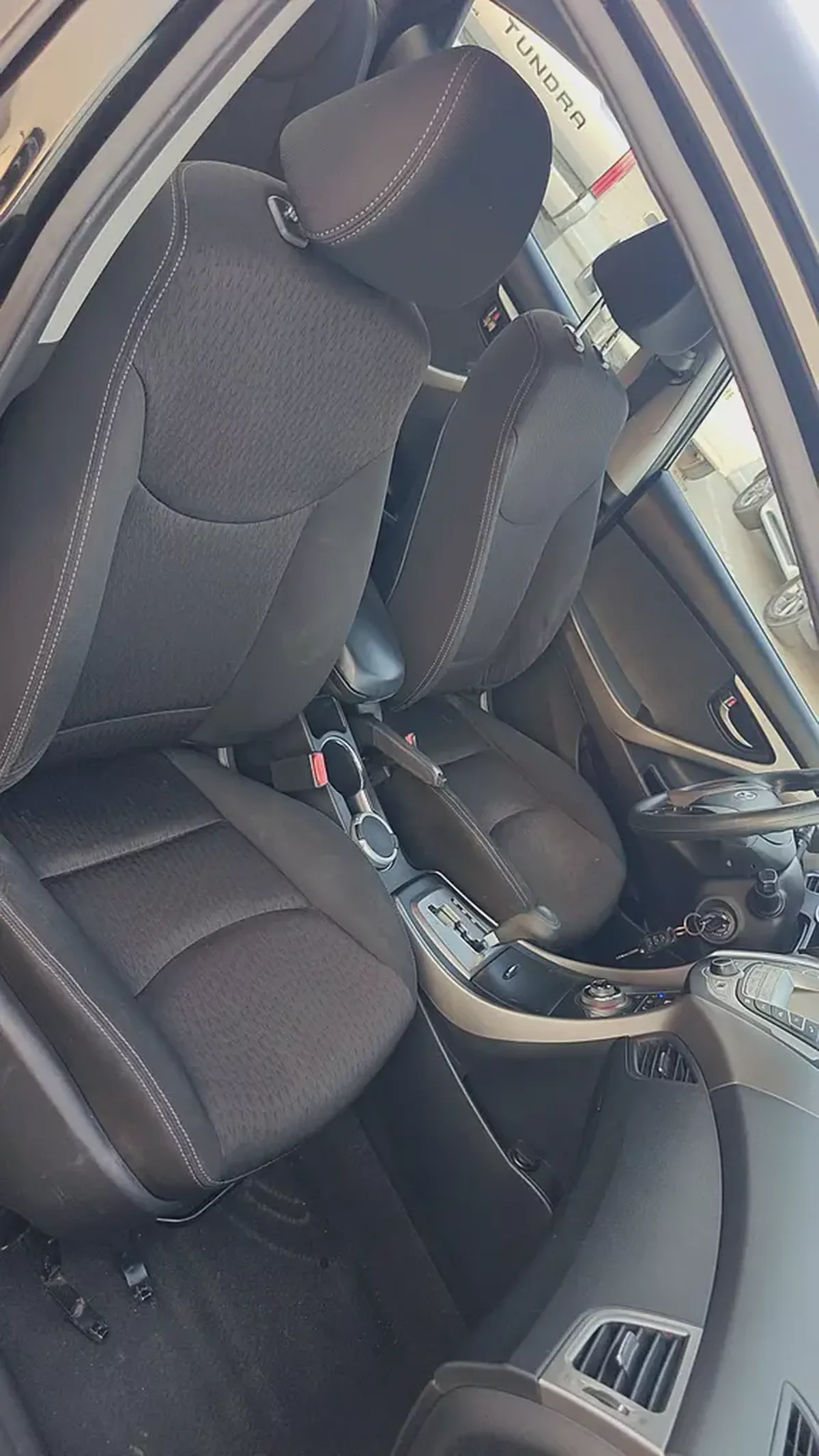 Reliable Hyundai Elantra 2014 | GCC Specs | Well Maintained-16-16