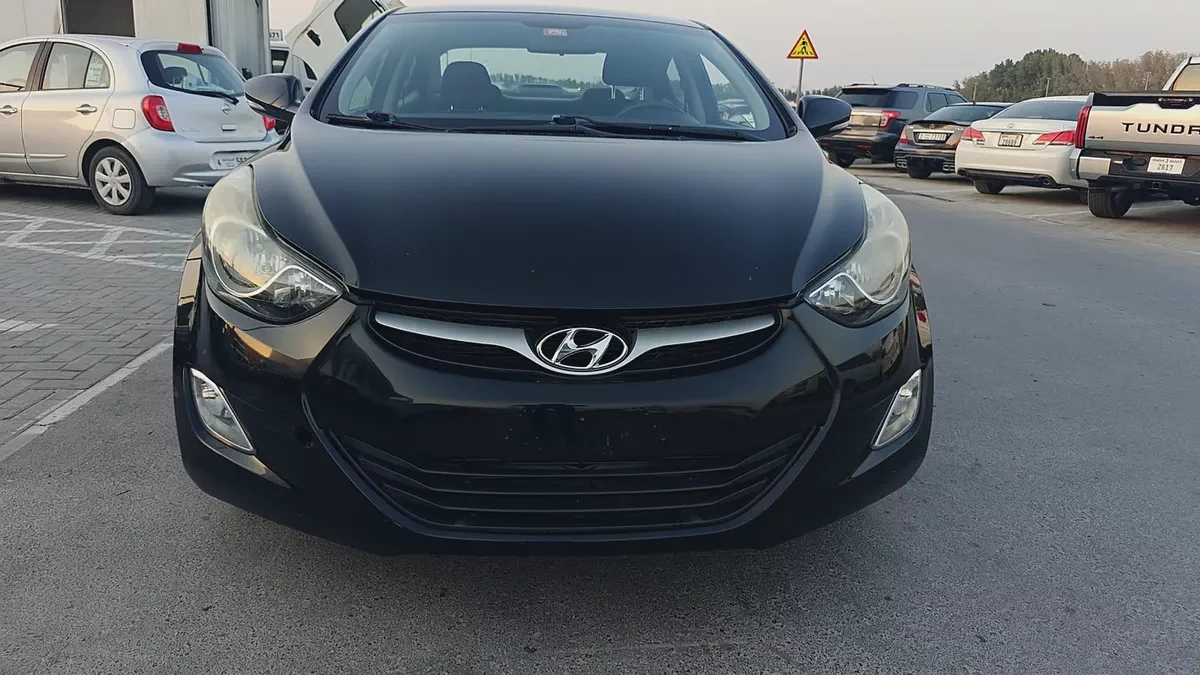 Reliable Hyundai Elantra 2014 | GCC Specs | Well Maintained-1-1