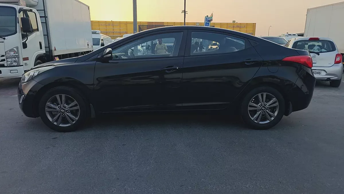 Reliable Hyundai Elantra 2014 | GCC Specs | Well Maintained-4-4