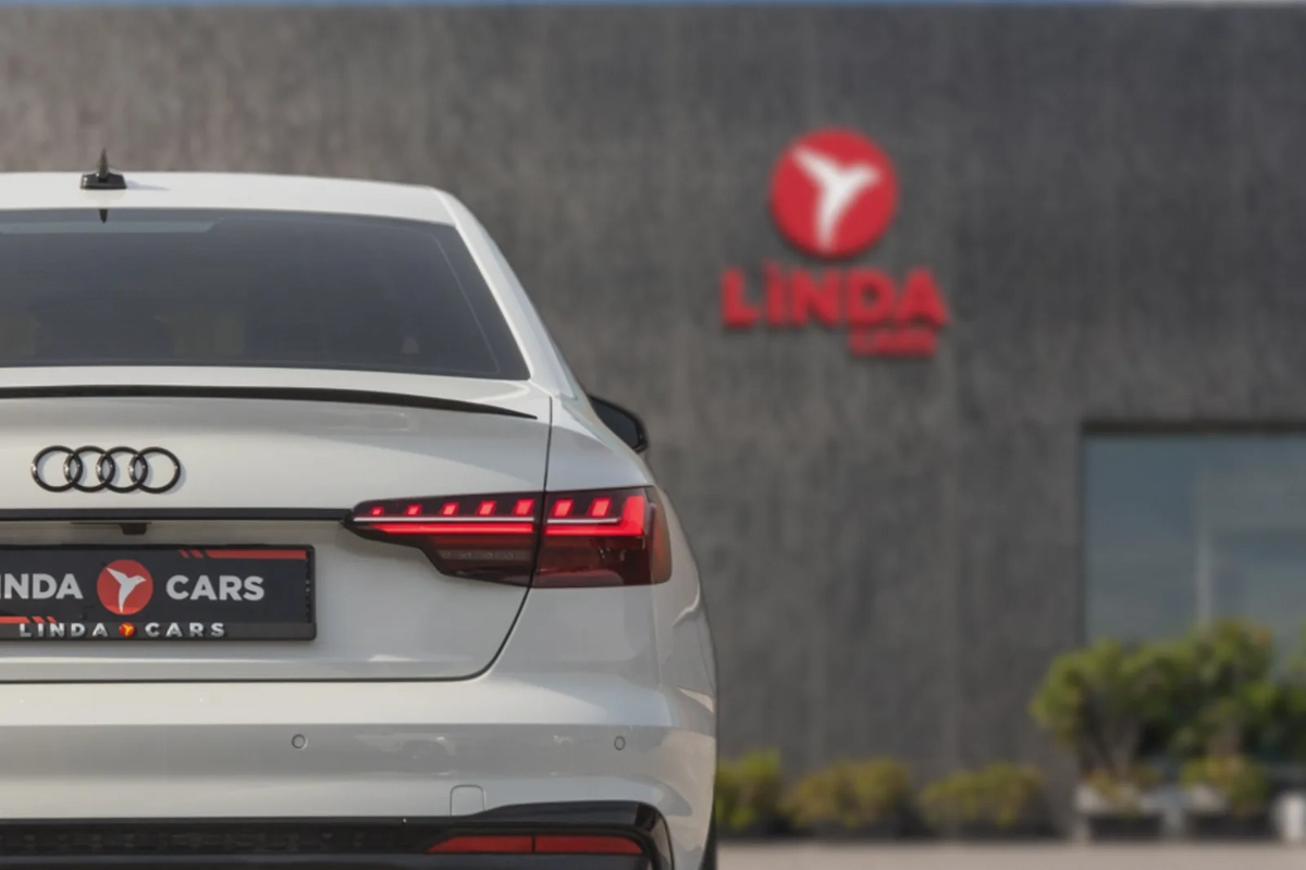 Audi A4 2023-7-7