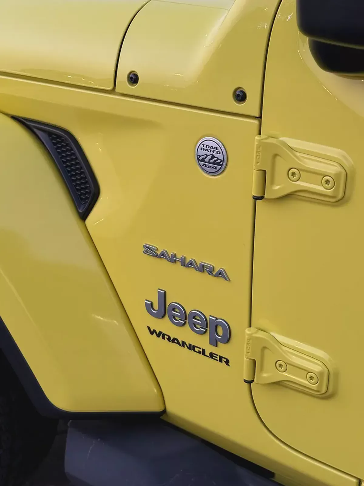 2023 Jeep Wrangler Sahara | Canadian Specs | Excellent Condition-3-3