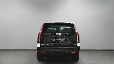 Cadillac Escalade-15