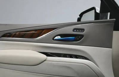 Cadillac Escalade-18