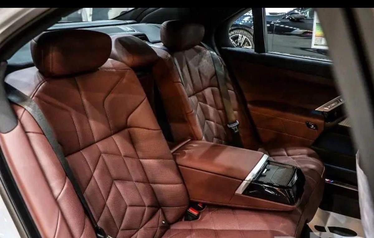 New 2024 ALPINA XB7-9-9