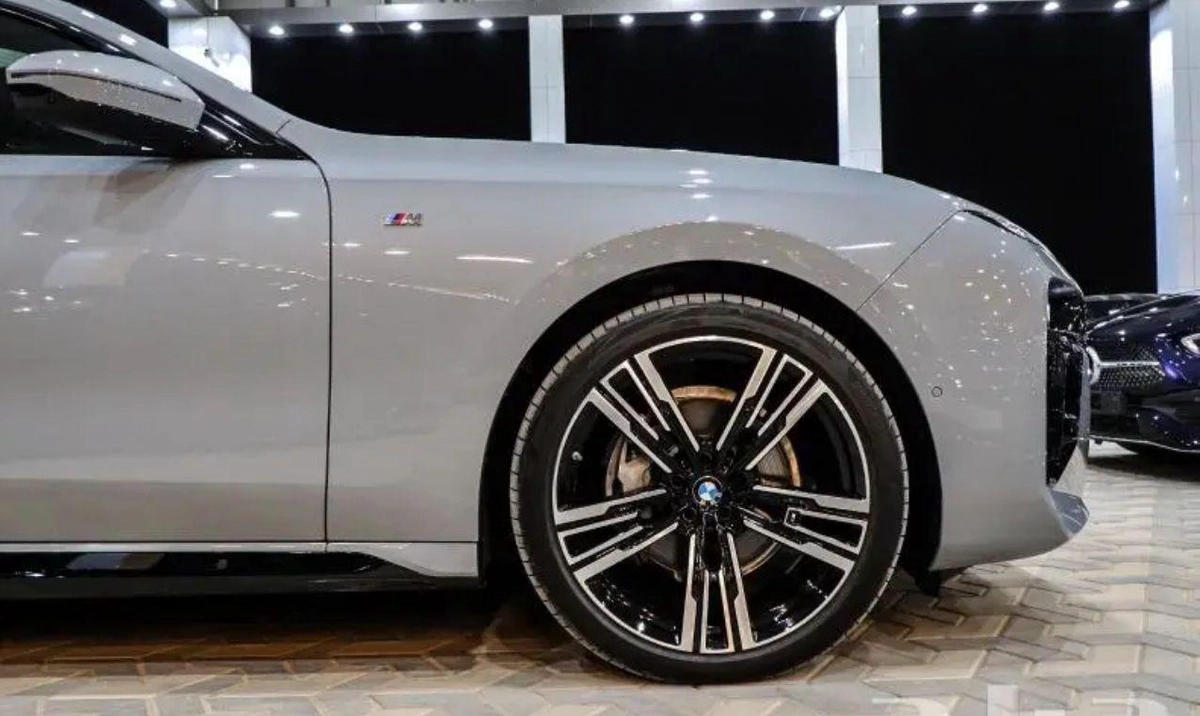 New 2024 ALPINA XB7-7-7