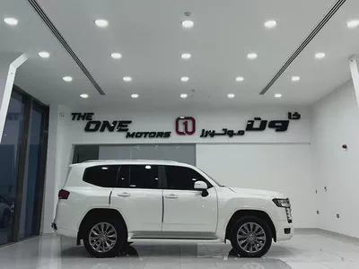 TOYOTA LAND CRUISER GXR4.0L 2023 GCC-3