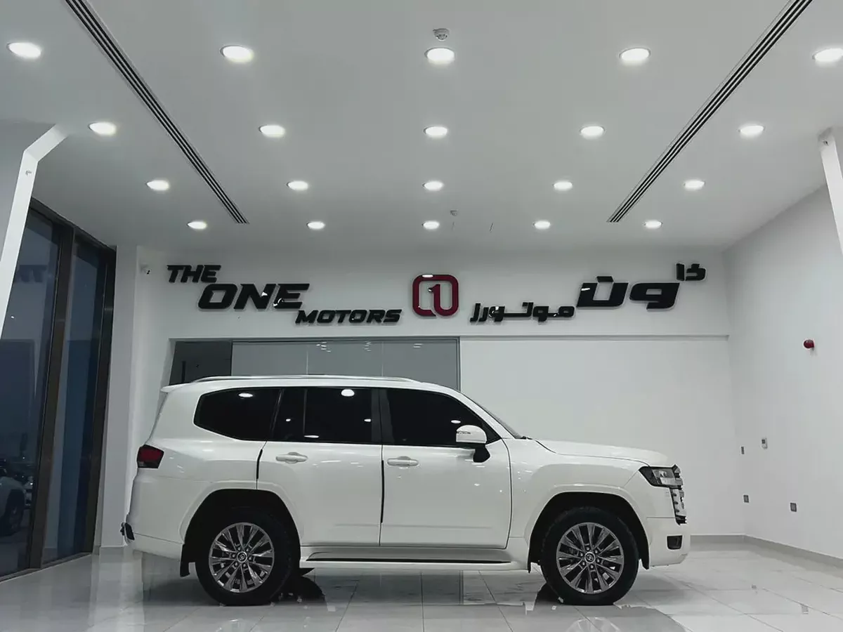 TOYOTA LAND CRUISER GXR4.0L 2023 GCC-3-3