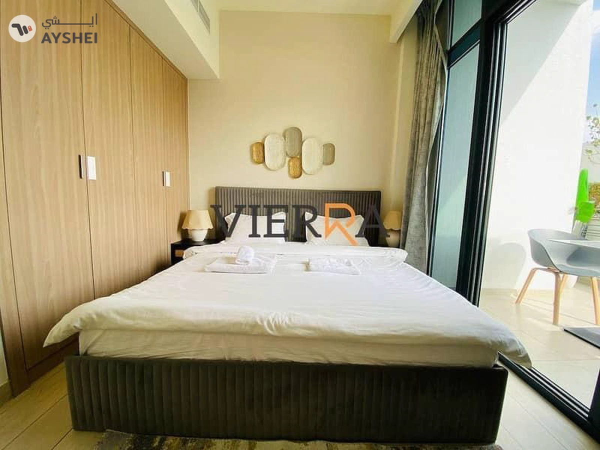 Ready to move | Spacious & Furnished | Pool View-10-10
