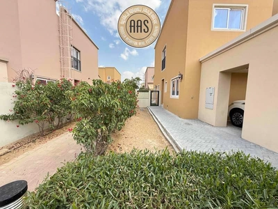 Hot Property ! 4Bedroom Townhouse Villa Available For Rent in Villanova-1
